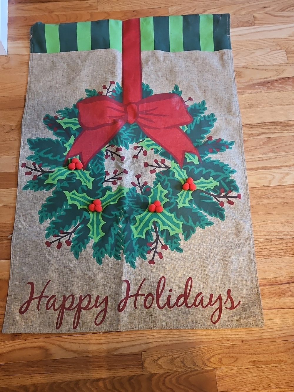 Happy Holidays Burlap Wreath Holiday Garden Flag - Red & Green